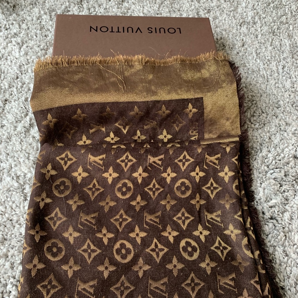 Louis Vuitton Scarf